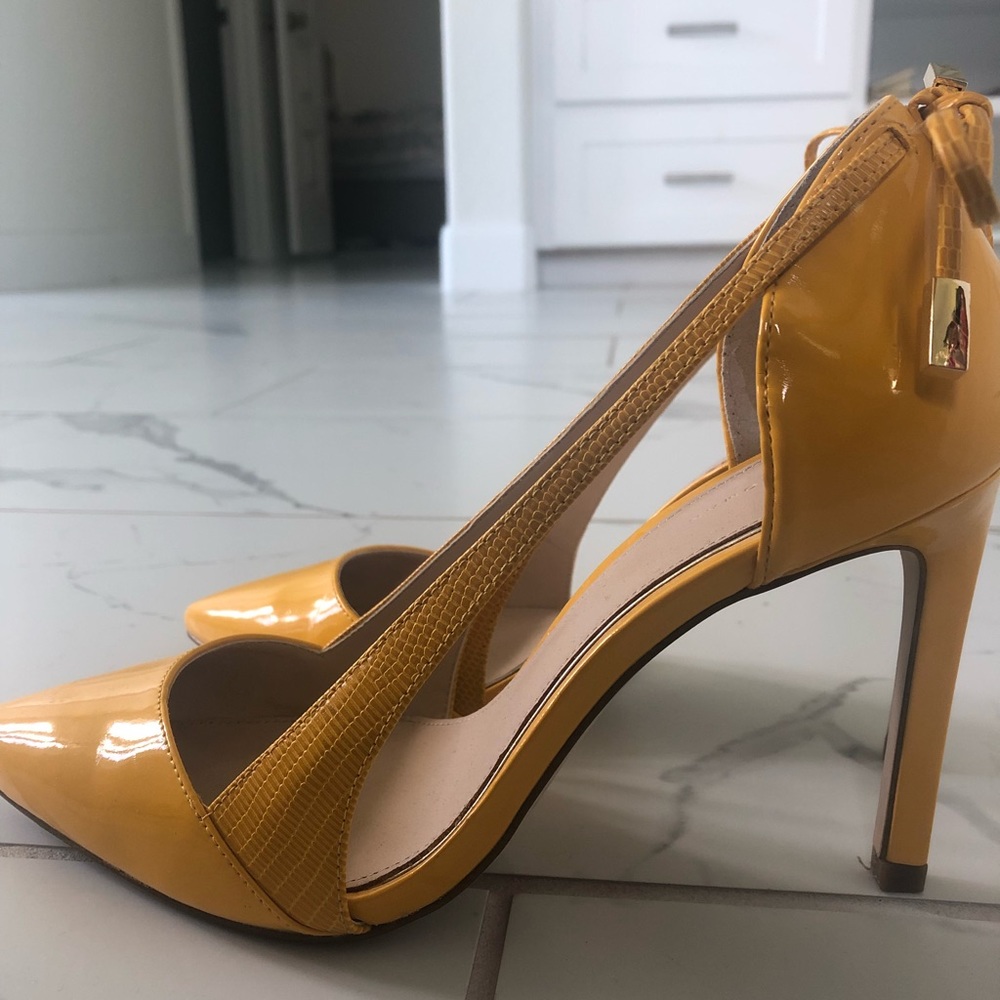 Zara Yellow Heels size 39